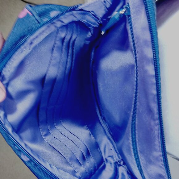 Very Bradley Blue Flowered Belt Bag 7.5 " X 7" Ellie Flowers, Fanny Pack - Picture 12 of 15